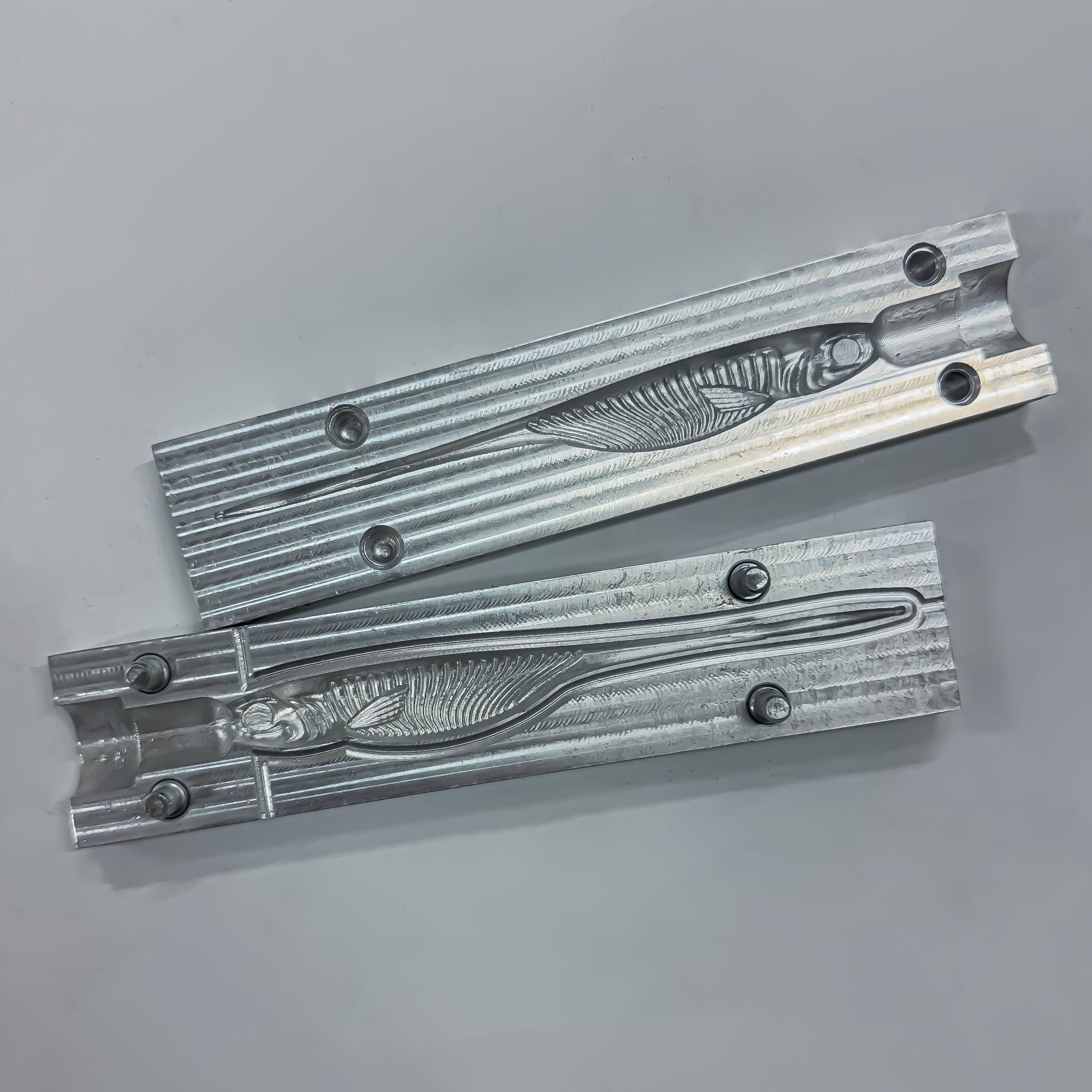 BIG Crazy Minnow V4 (7″- 10″) With Space to Glue the Eyes